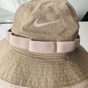 Nike Boonie Bucket Hat